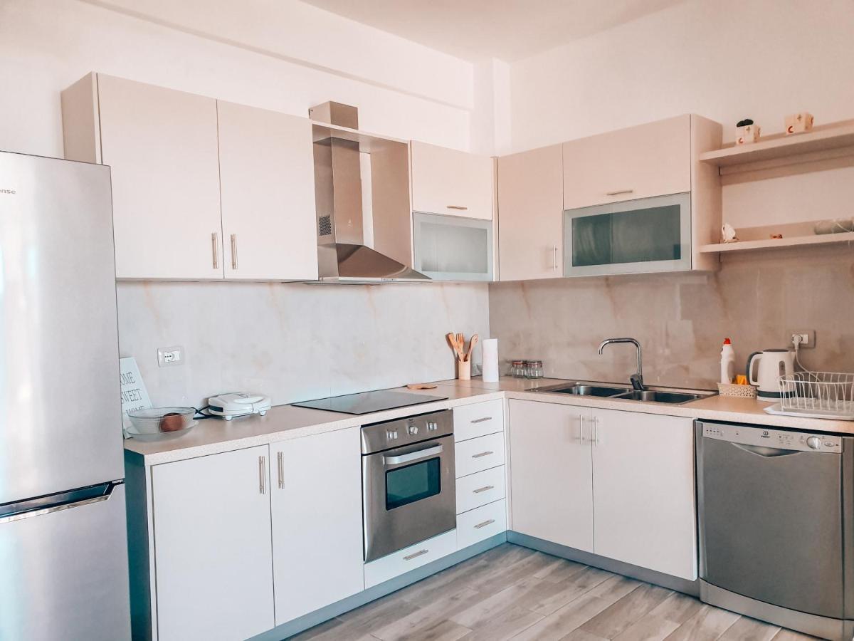 Aqua Holiday Apartments Vlorë Esterno foto
