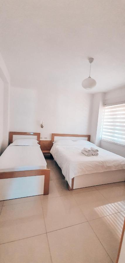 Aqua Holiday Apartments Vlorë Esterno foto