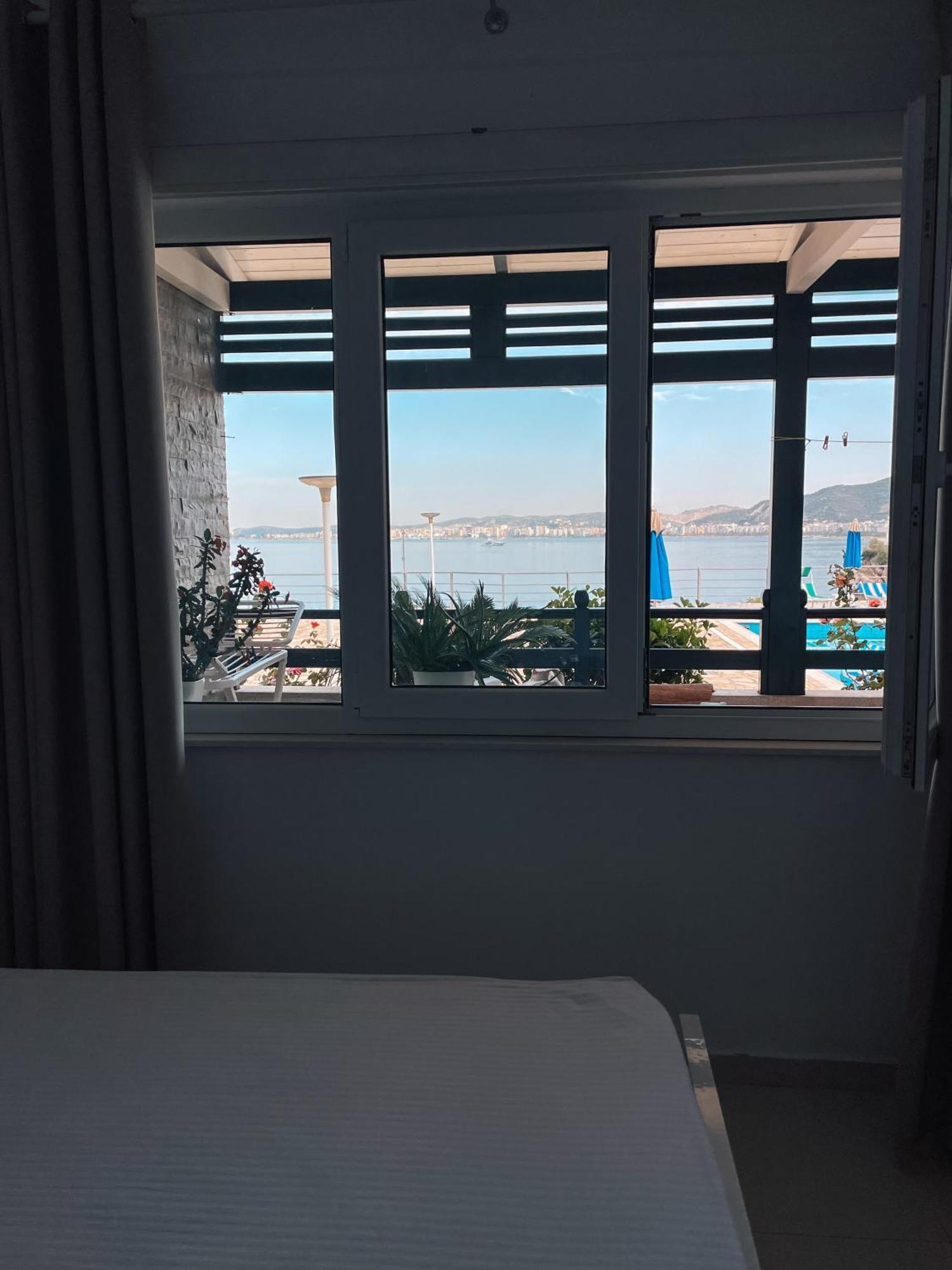 Aqua Holiday Apartments Vlorë Esterno foto