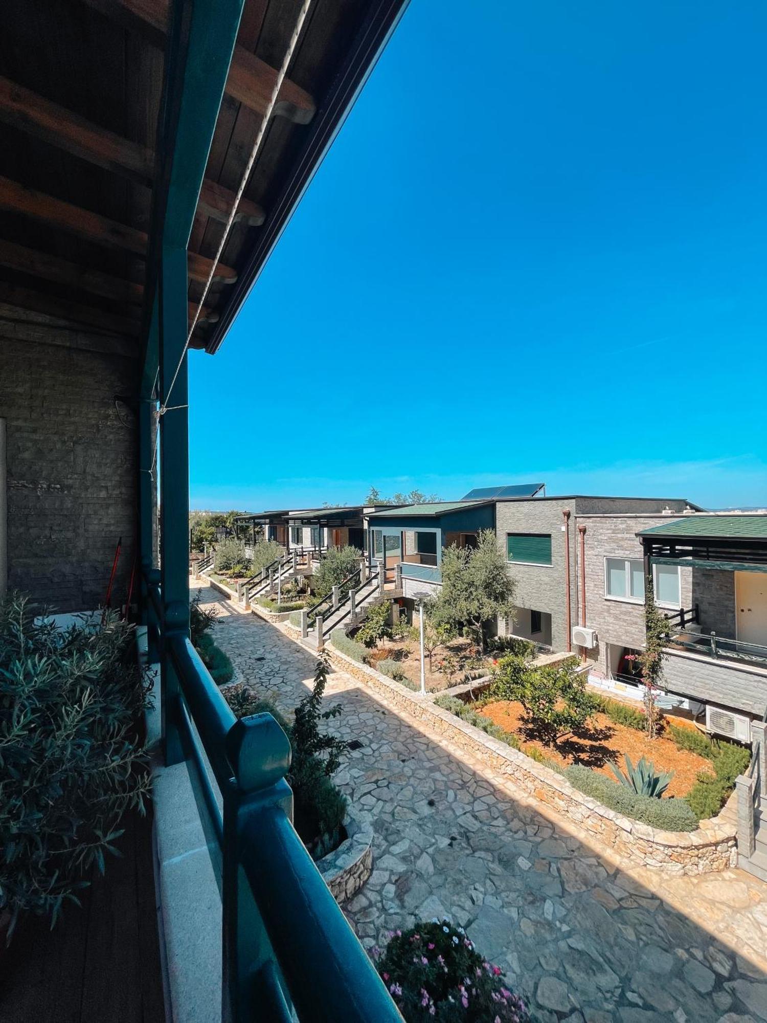 Aqua Holiday Apartments Vlorë Esterno foto